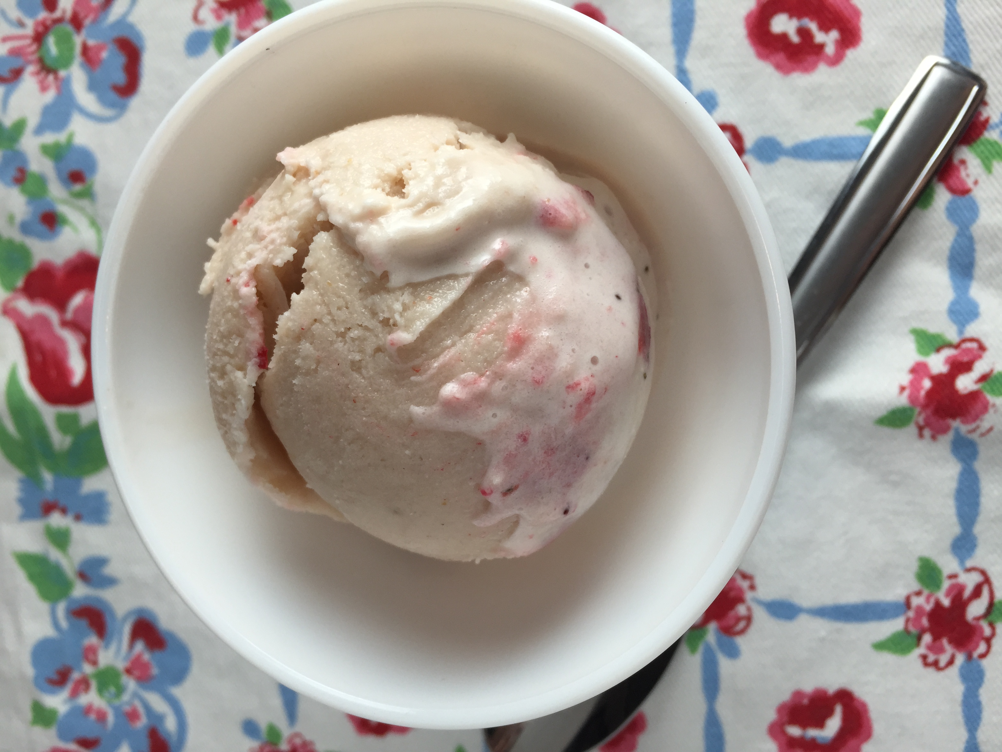 Homemade Strawberry Ice Cream Recipe