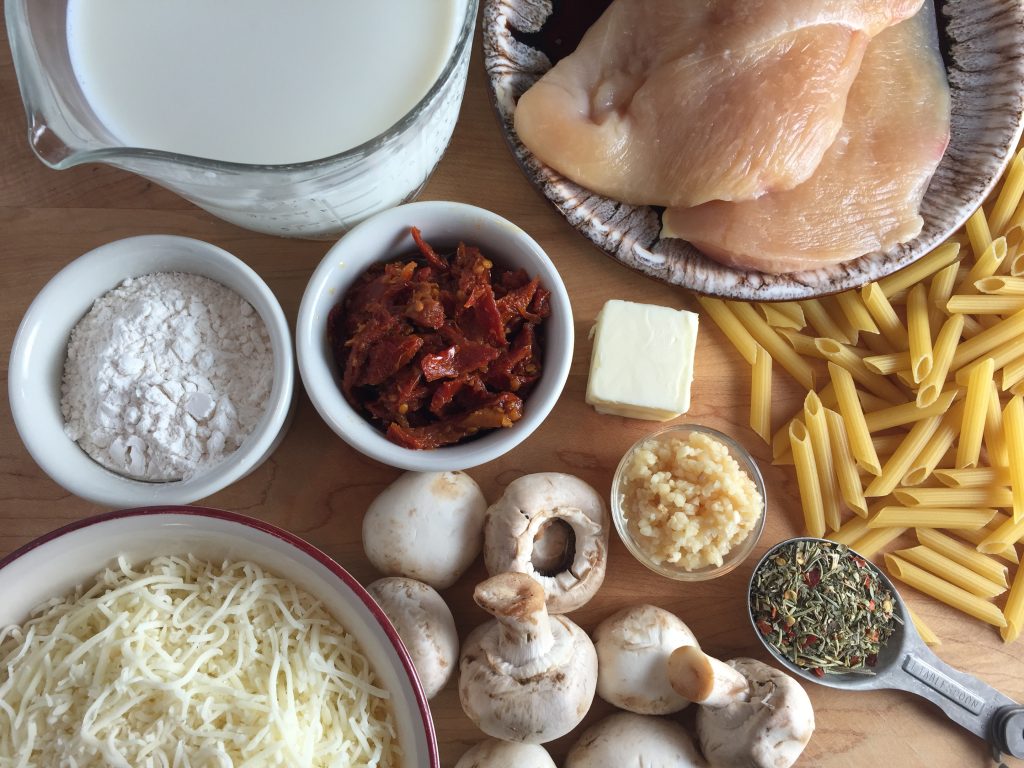 Chicken Alfredo with Sun-Dried Tomatoes and Mushrooms ingredients